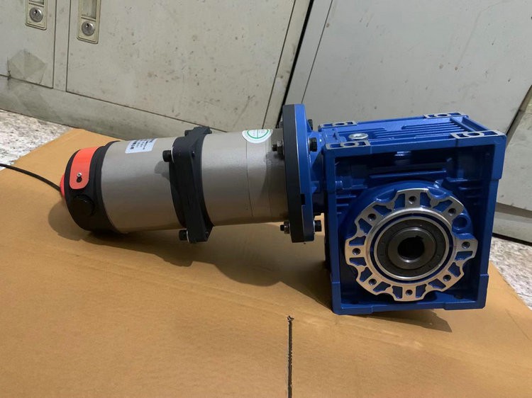 NMRV系列蝸輪蝸桿減速電動機(jī)